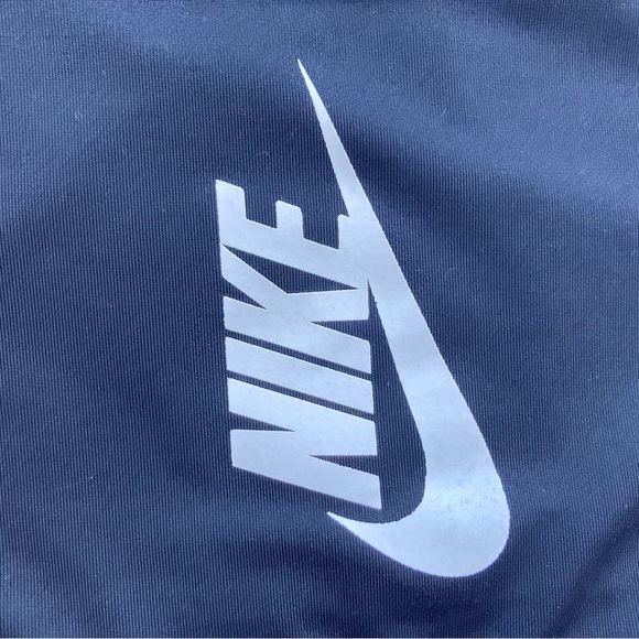 Nike Sports Bra Black Women’s XS - Picture 5 of 5